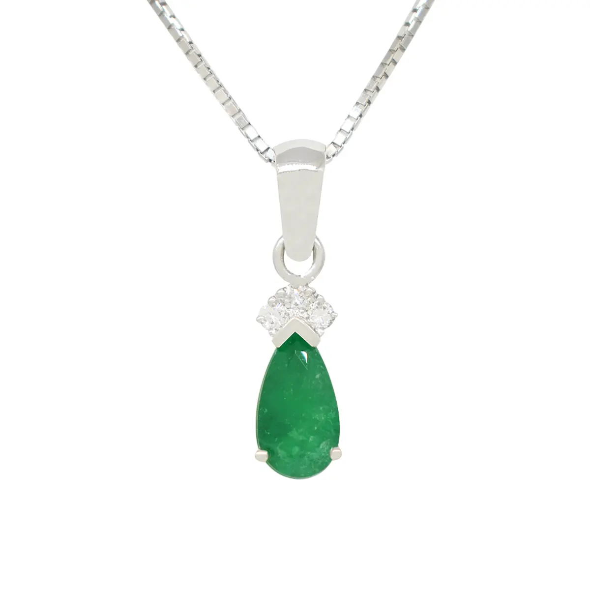 teardrop-emerald-and-diamond-pendant-in-18k-white-gold-prong-setting