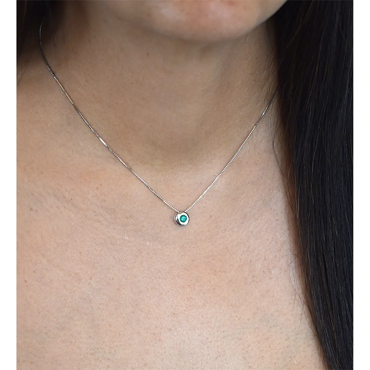 genuine_natural_emerald_necklace_for_sale.webp