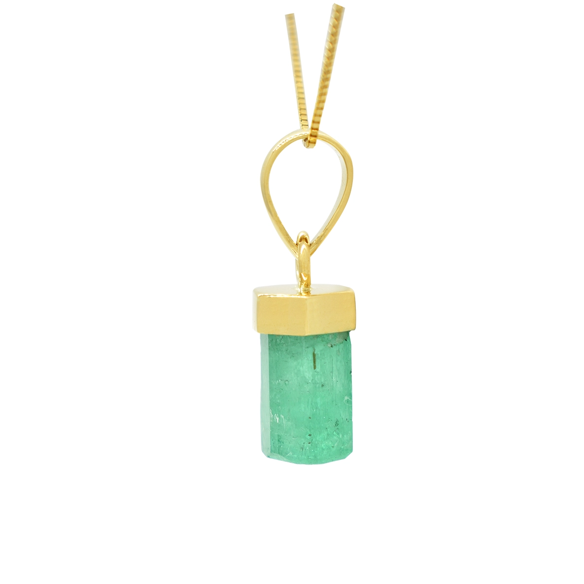raw_green_gemstones_pendant_necklace.webp