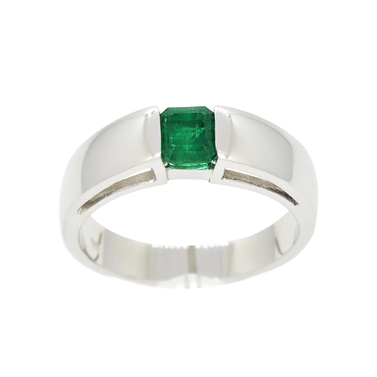 18k-white-gold-ring-with-emerald-cut-emerald